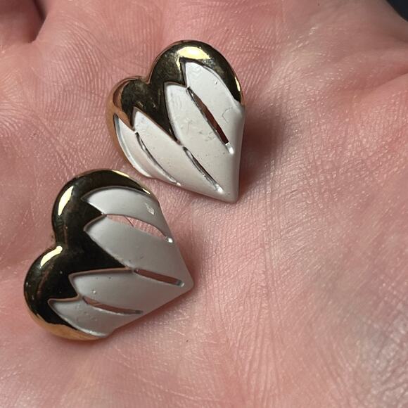 Vintage 90s Gold and White Heart Pierced Earrings - Picture 2 of 5